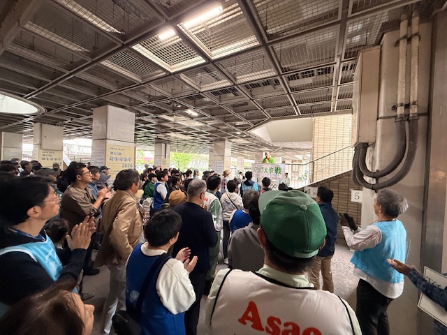 総勢300名近くの地元企業社員の方から、在住者が参加。